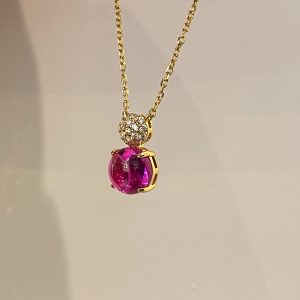 Gullhúðað silfur men með sirkoniu steinum og bleikum stein